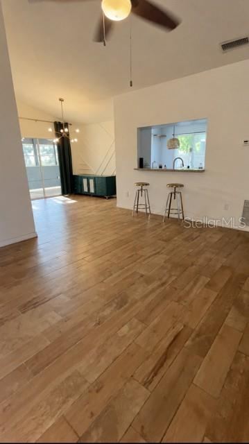 Photo 4 of 19: Living Room as vacant