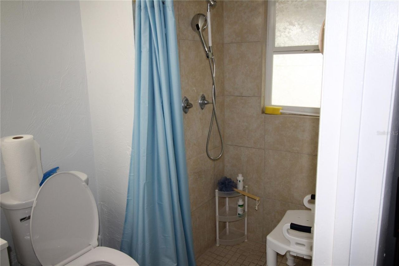 Photo 6 of 12: MASTER BATH