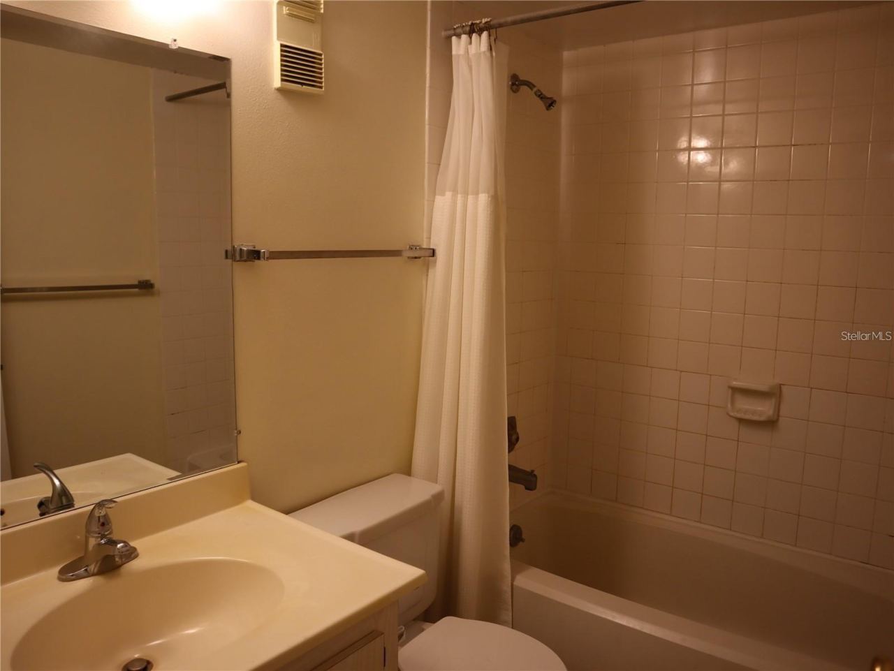 Photo 16 of 20
