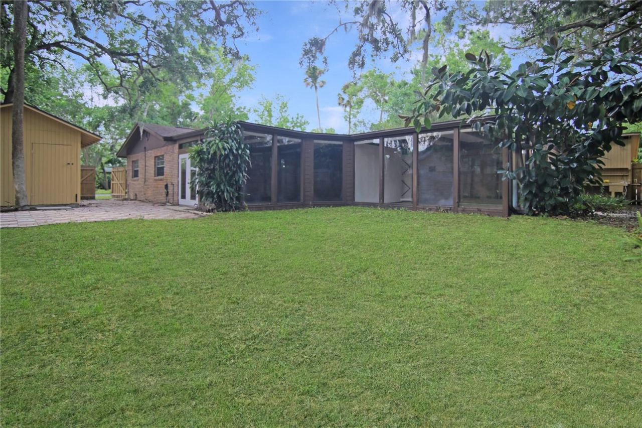 Photo 17 of 20