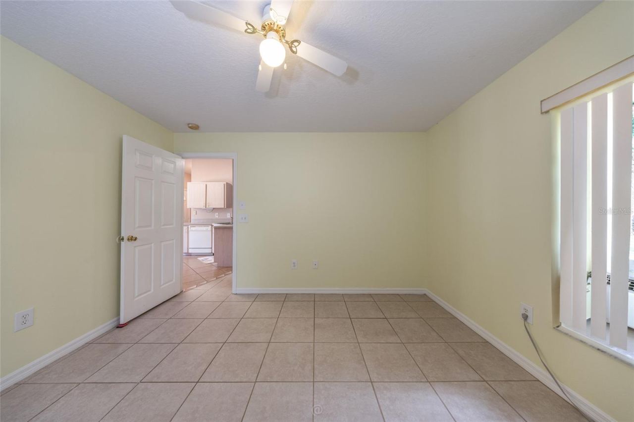 Photo 7 of 18: Primary Bedroom