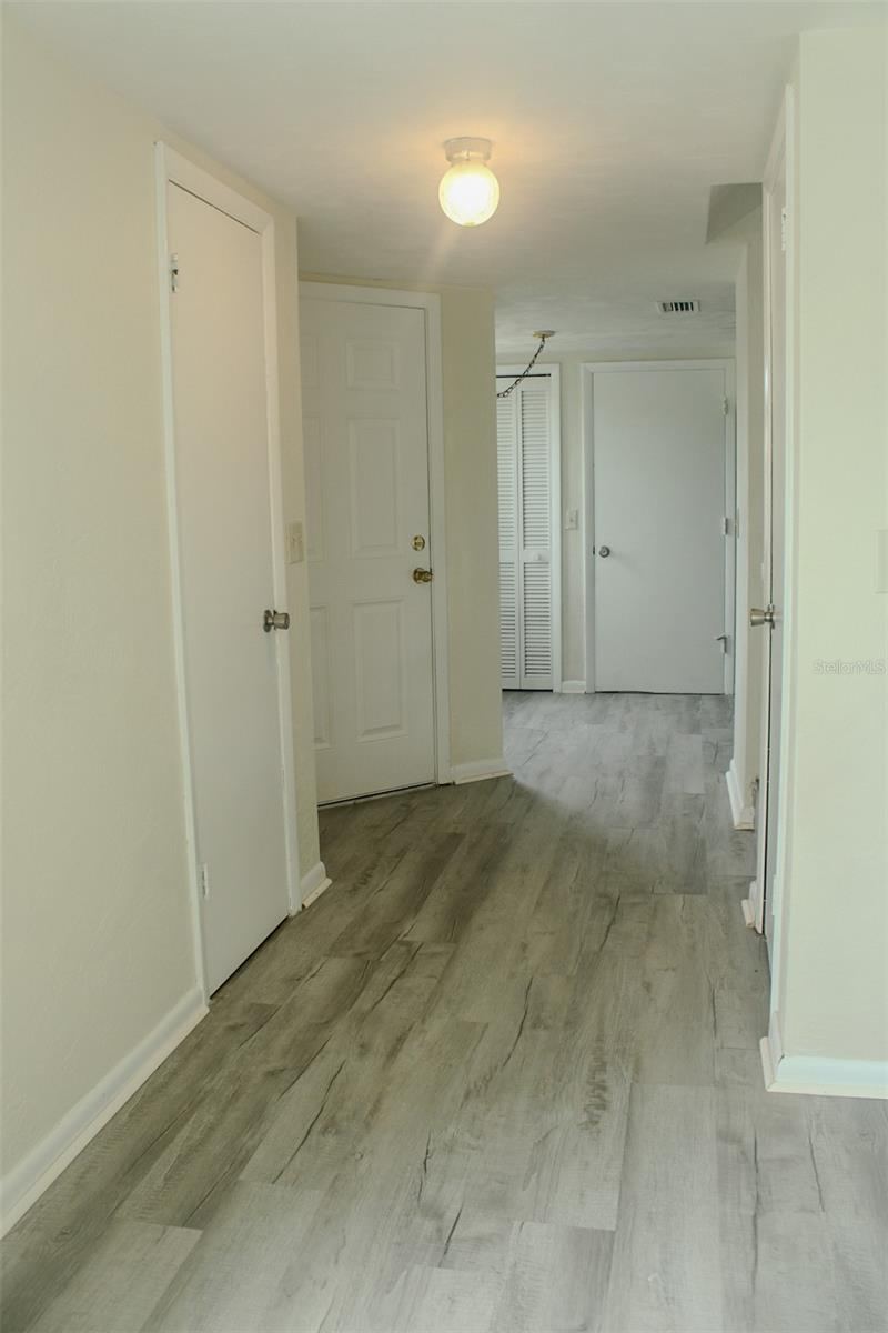 Photo 18 of 20
