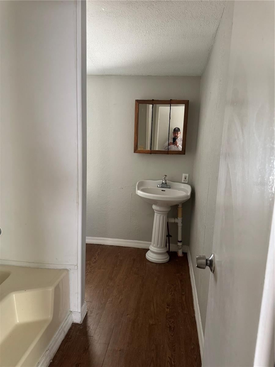 Photo 14 of 20