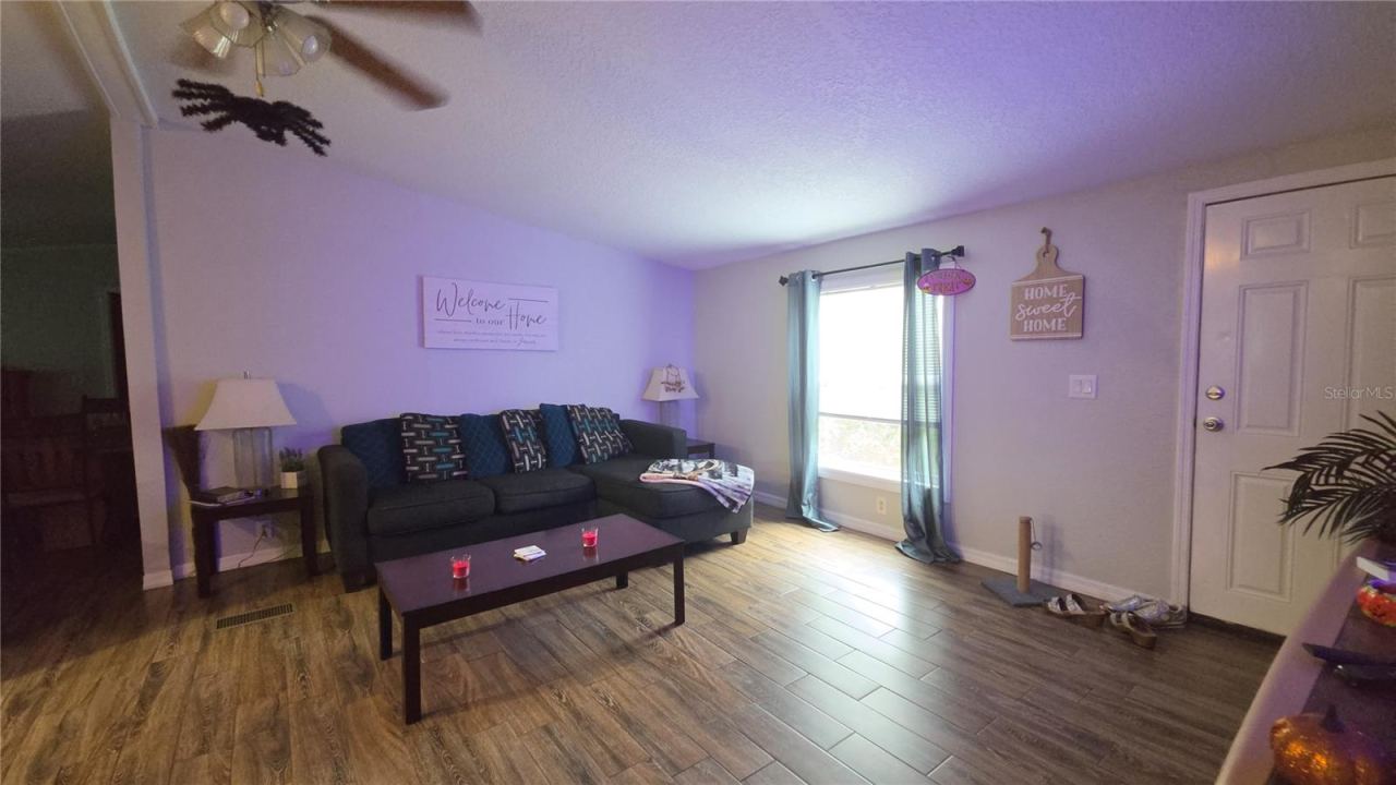 Photo 7 of 20