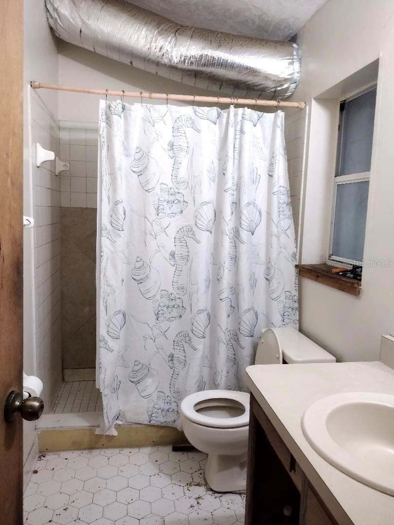 Photo 16 of 20