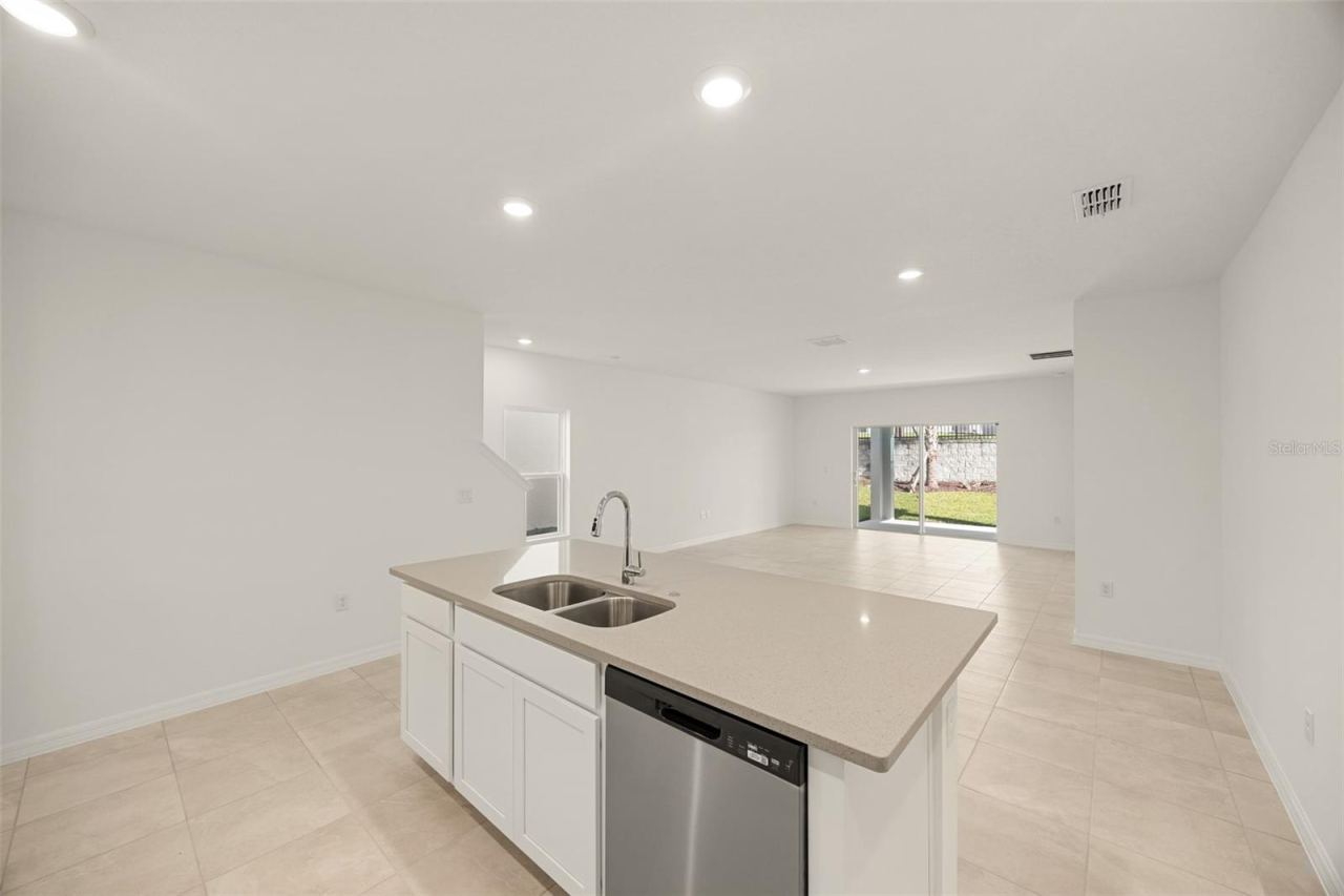 Photo 5 of 20: Kitchen