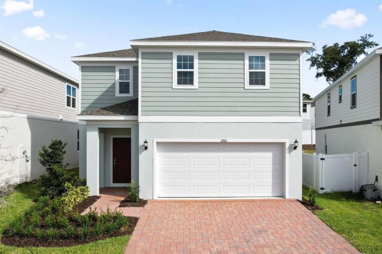 Photo 1 of 20: Front Exterior
