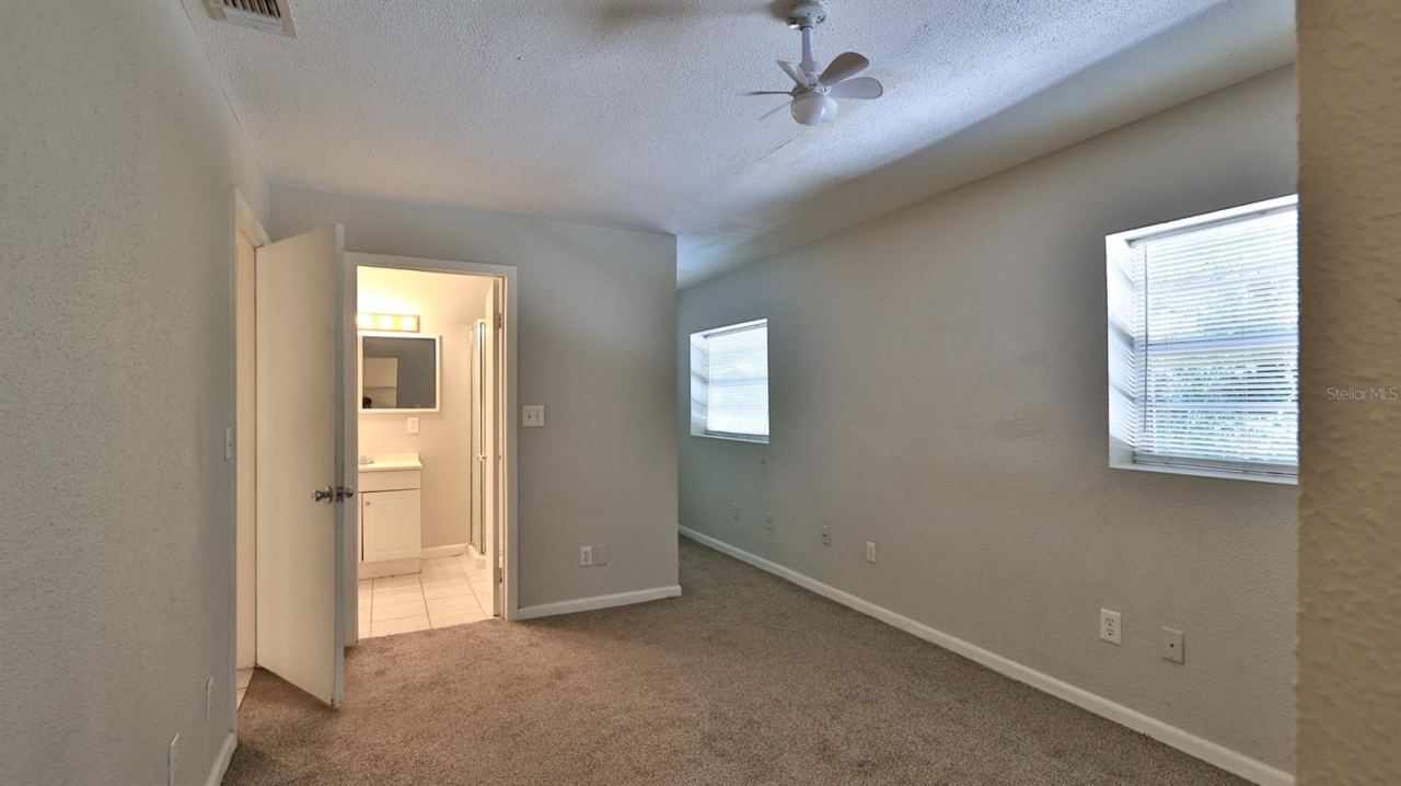 Photo 12 of 20