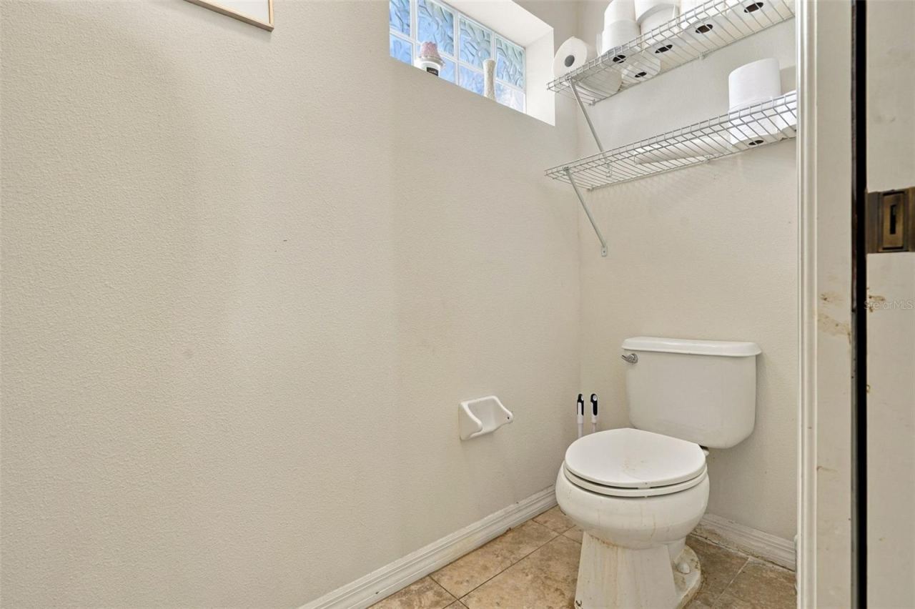 Photo 19 of 20