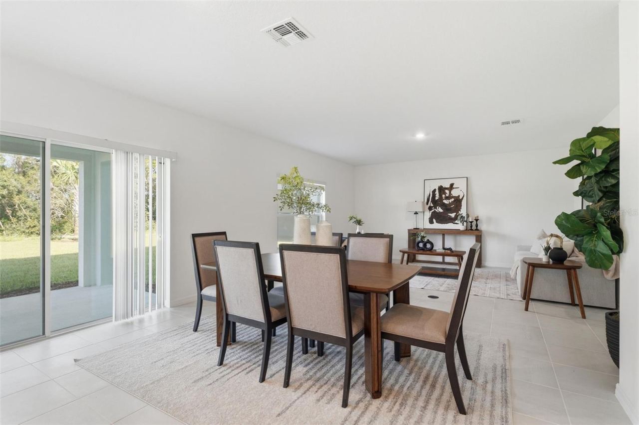 Photo 13 of 20: Dining / Great Room