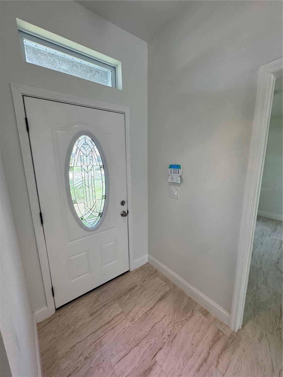 Photo 3 of 20: Model Home 1780 Converse Ct