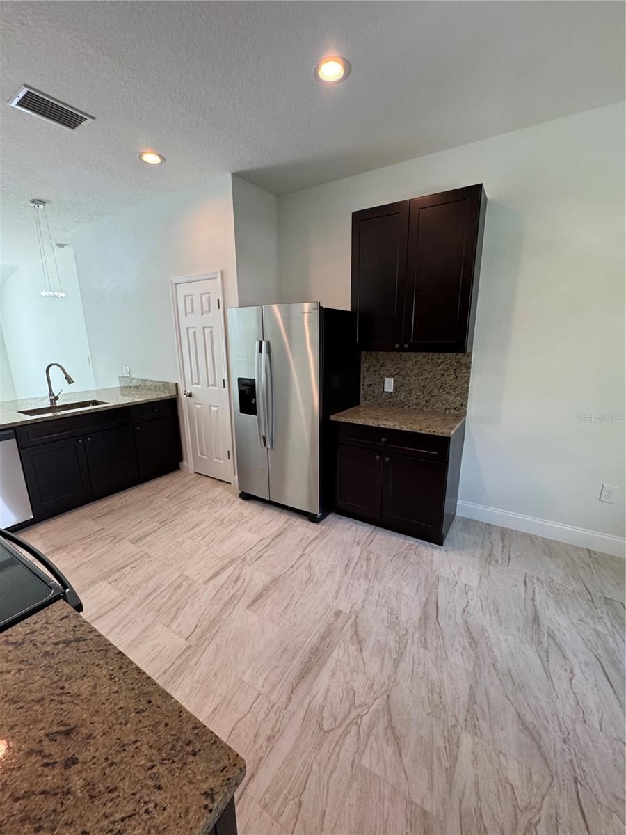 Photo 18 of 20: Model Home 1780 Converse Ct
