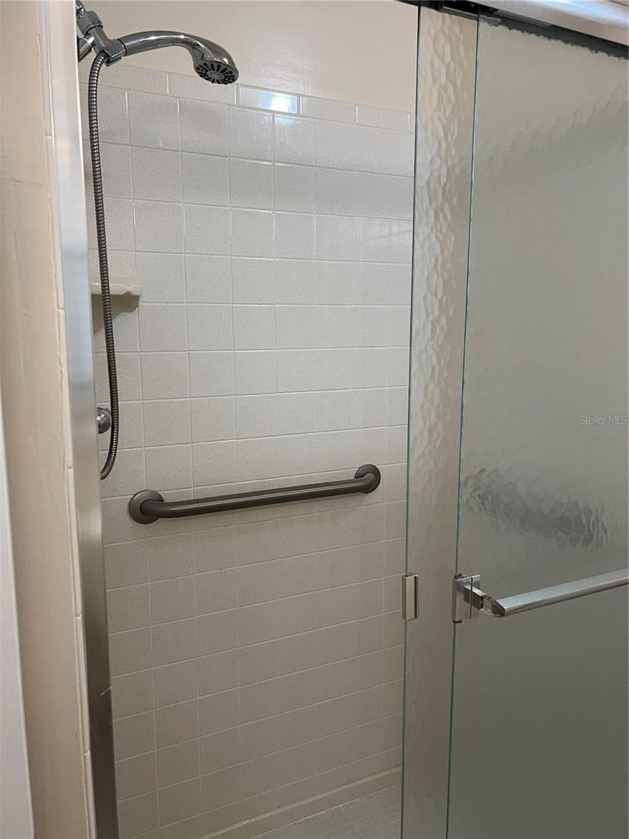 Photo 14 of 20