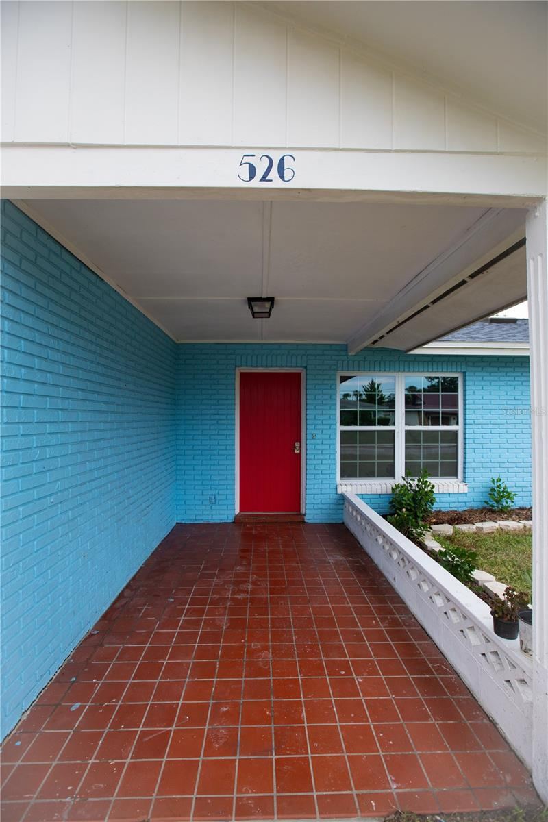 Photo 4 of 20: Front Porch