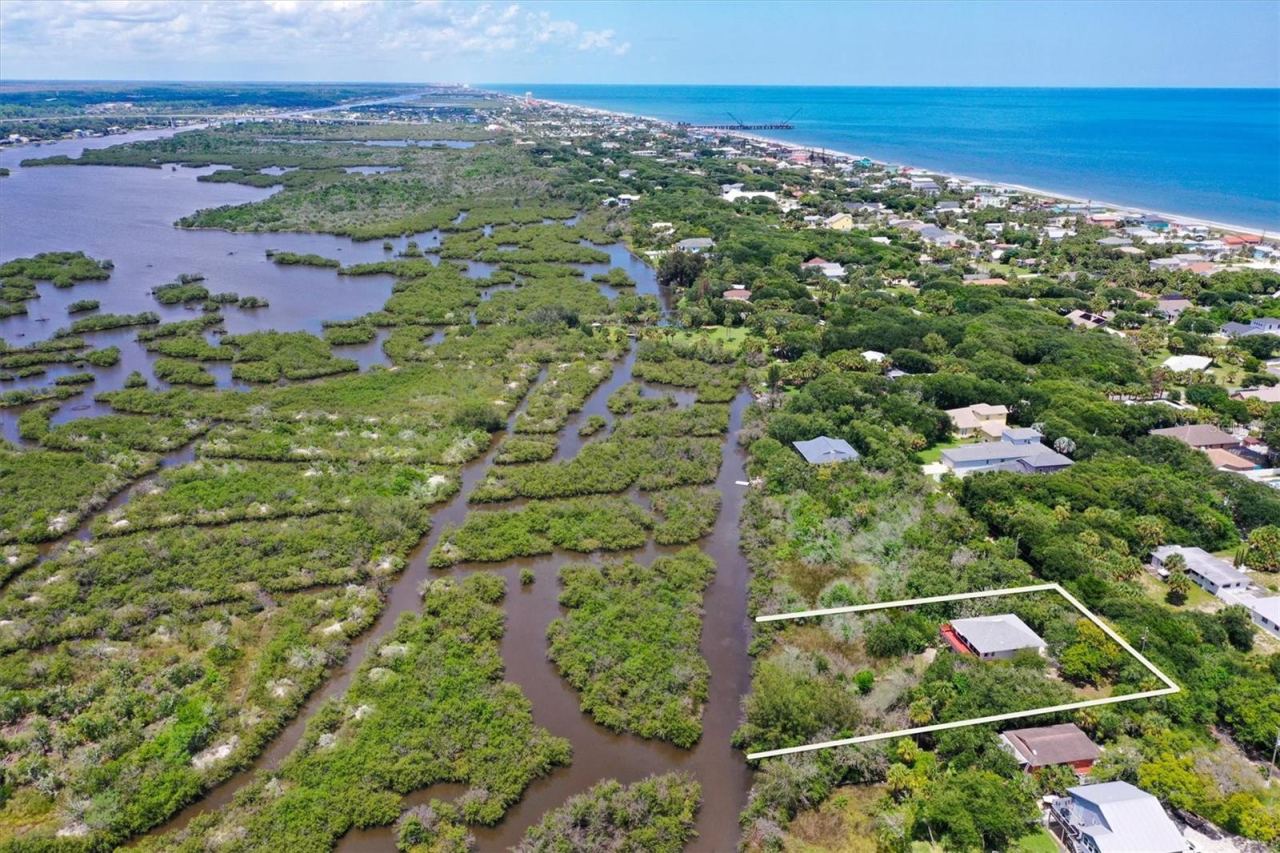 Photo 3 of 20: Beautiful aerial view exhibiting house/location