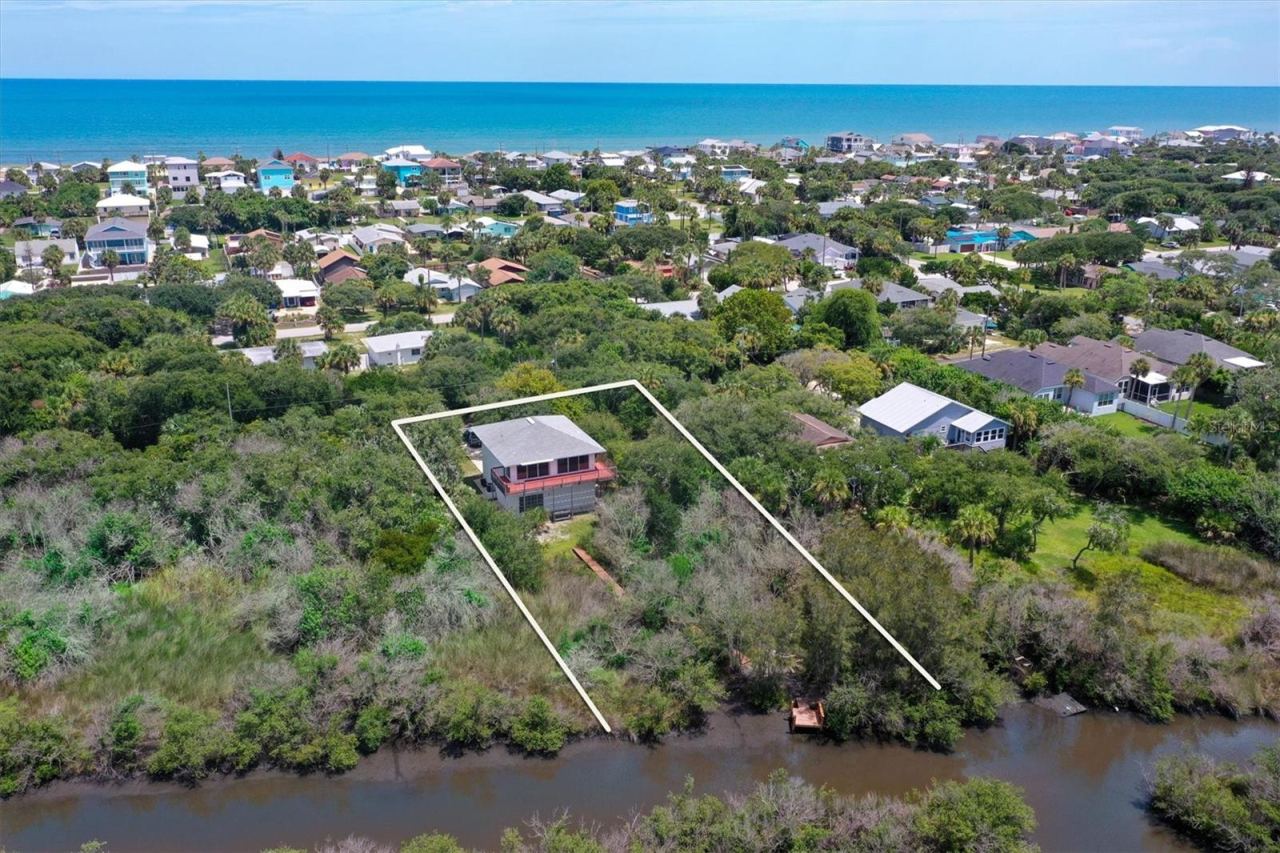 Photo 6 of 20: Aerial view behind the house