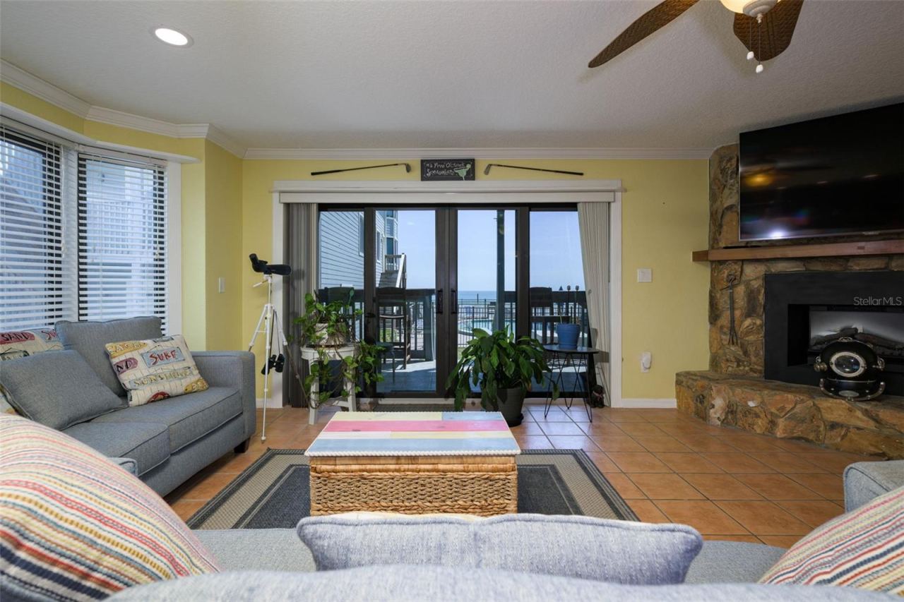 Photo 6 of 20: Direct view of pool and ocean! Great for entertaining!