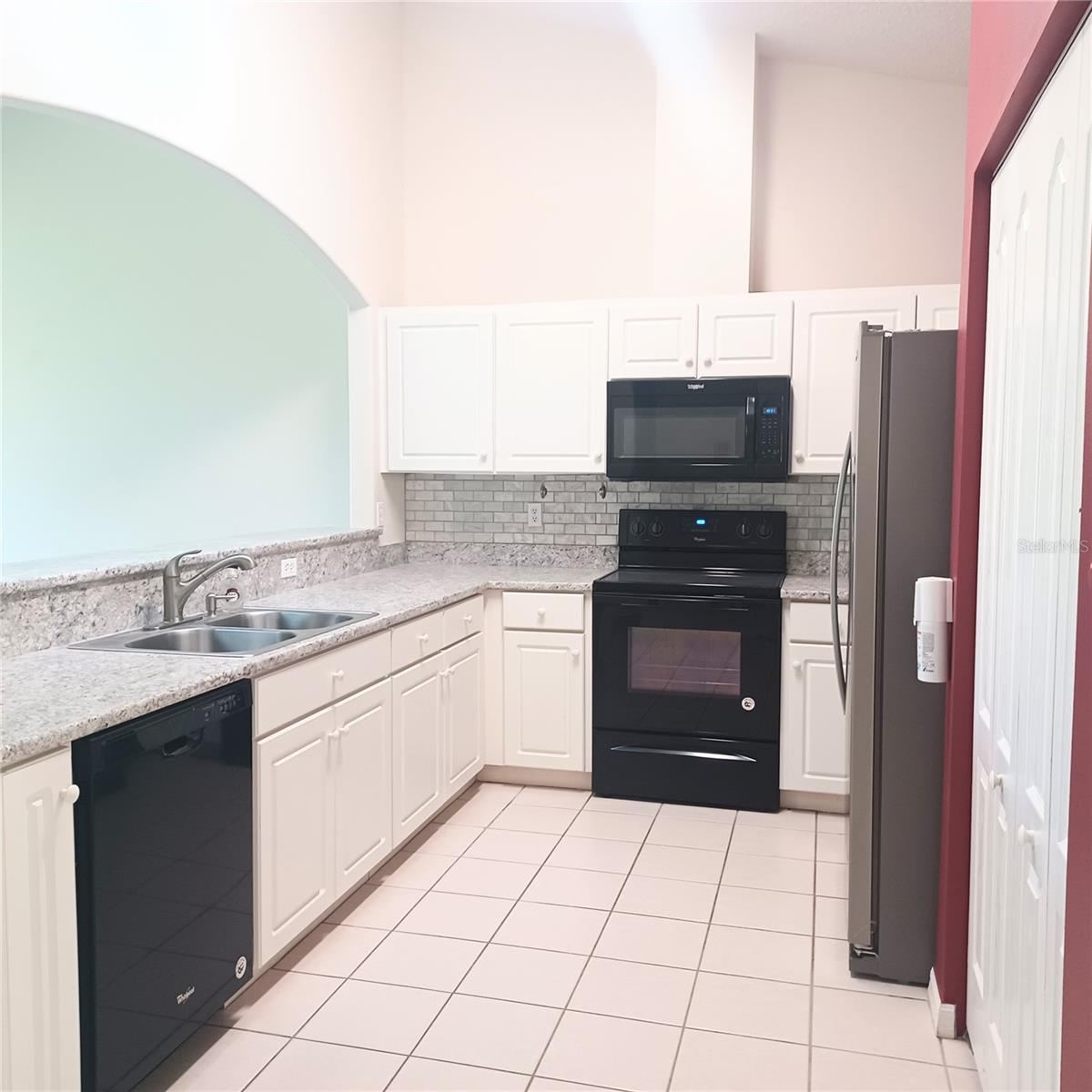 Photo 3 of 17: Kitchen pantry on right side of frig