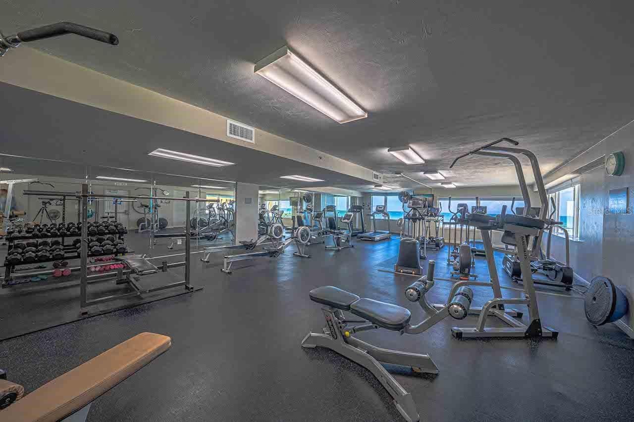 Photo 4 of 20: Gym