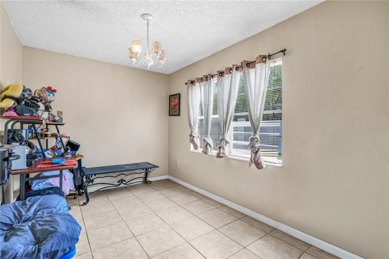Photo 13 of 20