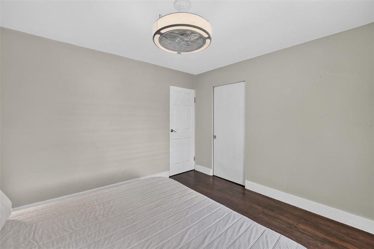 Photo 19 of 20