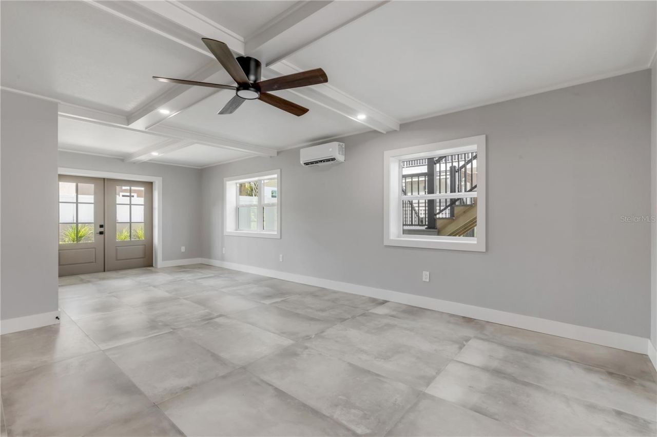 Photo 10 of 20: 1st Floor - Family/Game Room