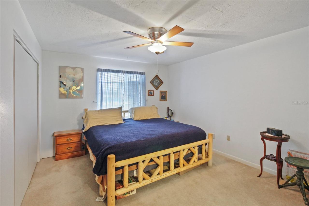 Photo 14 of 20