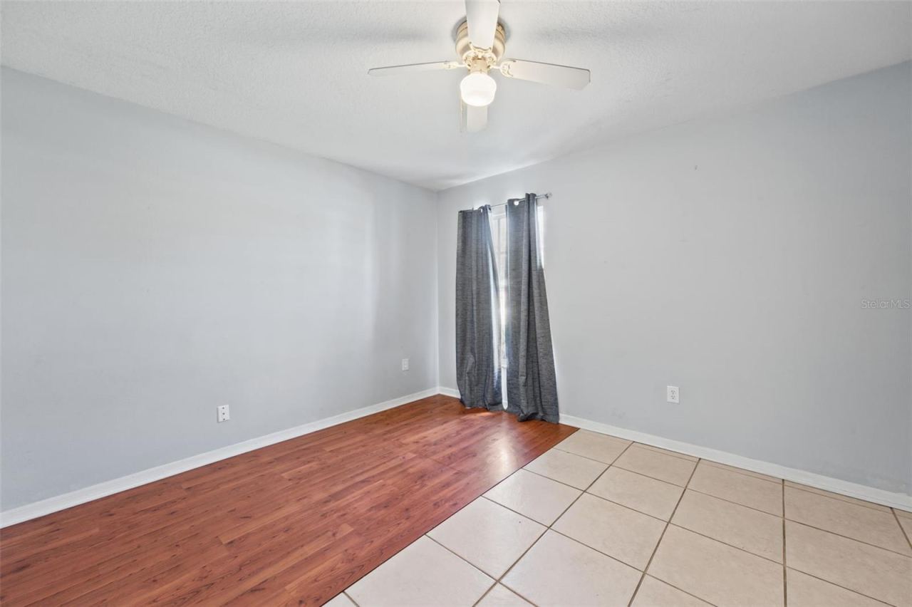 Photo 14 of 20