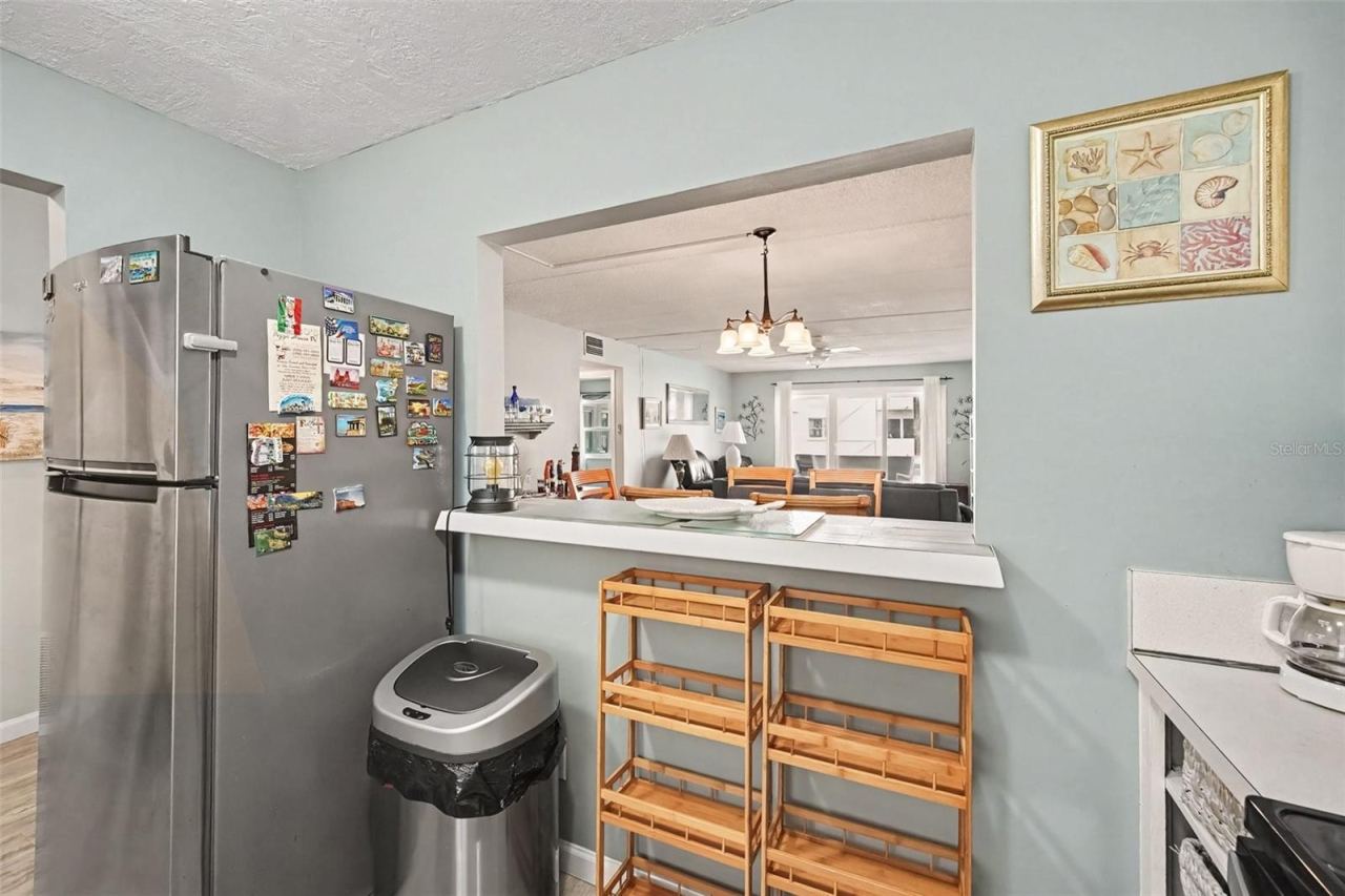 Photo 9 of 20: Kitchen