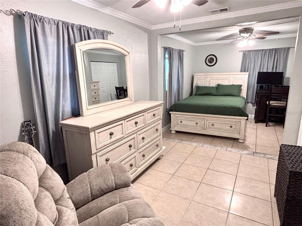Photo 7 of 20: Primary Bedroom