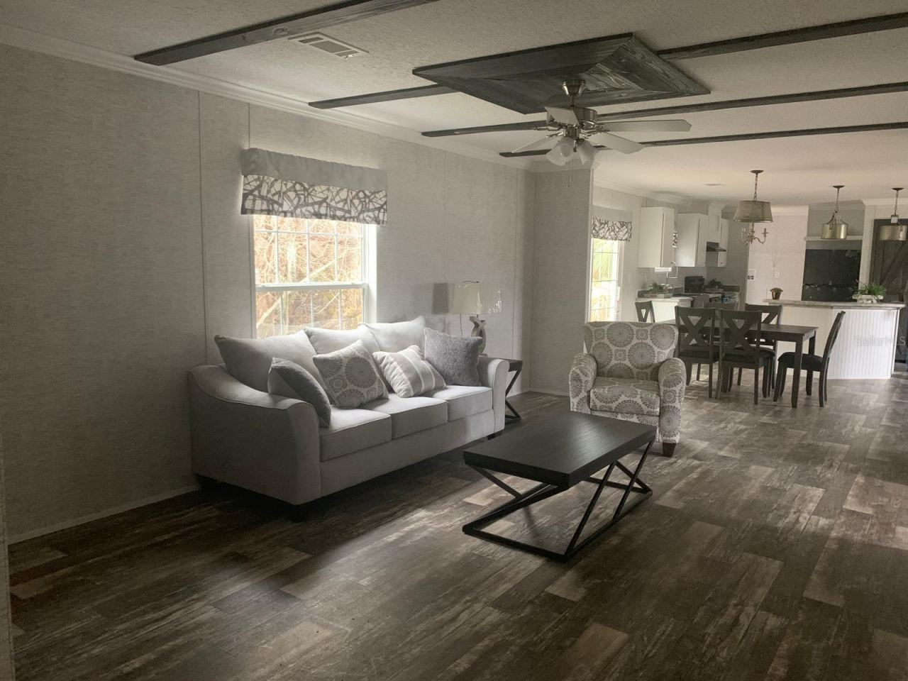 Photo 13 of 20: FAMILY ROOM