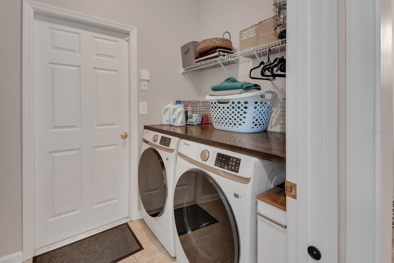 Photo 16 of 20: Laundry Downstairs