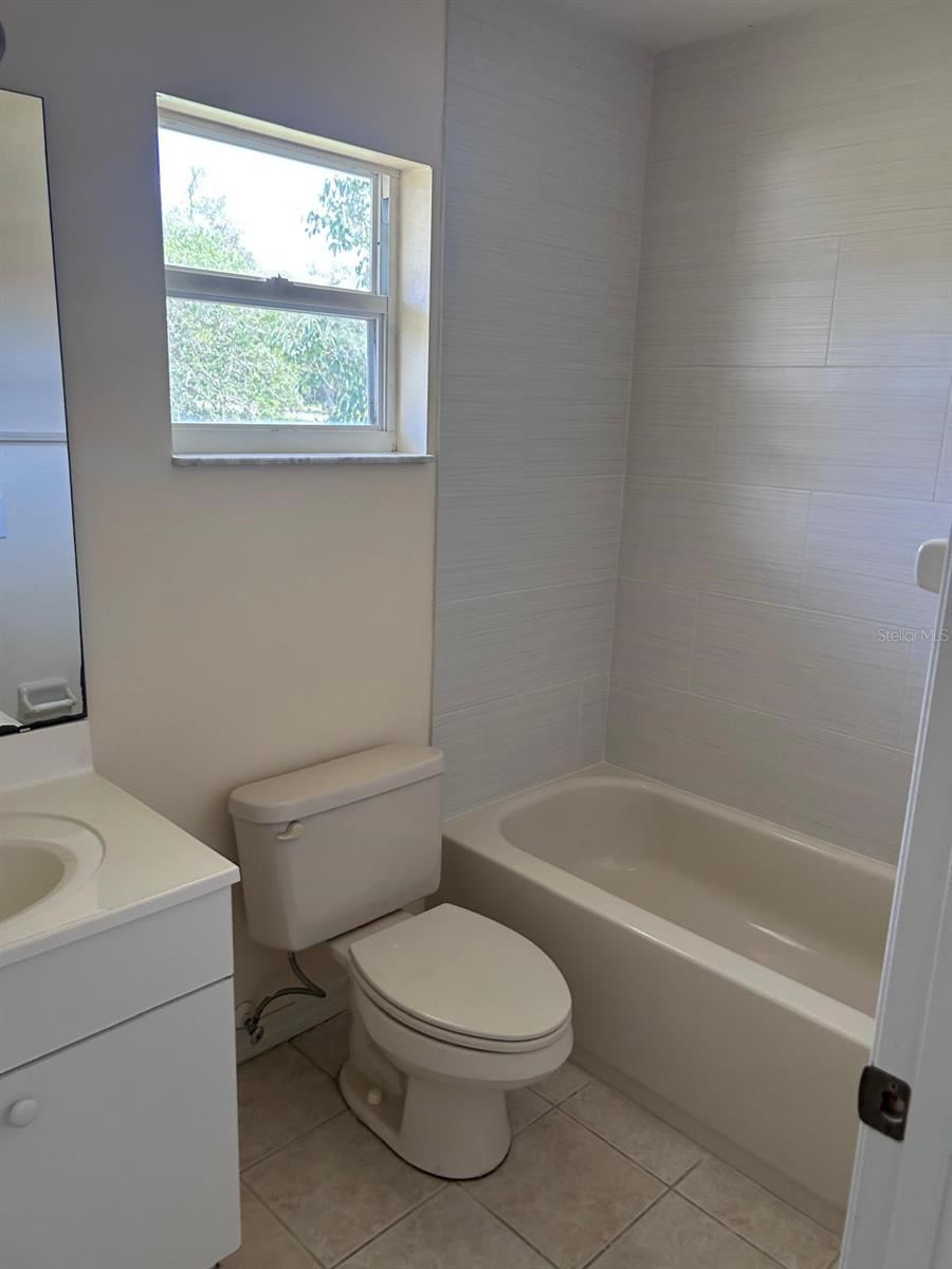 Photo 10 of 20: Master Bathroom