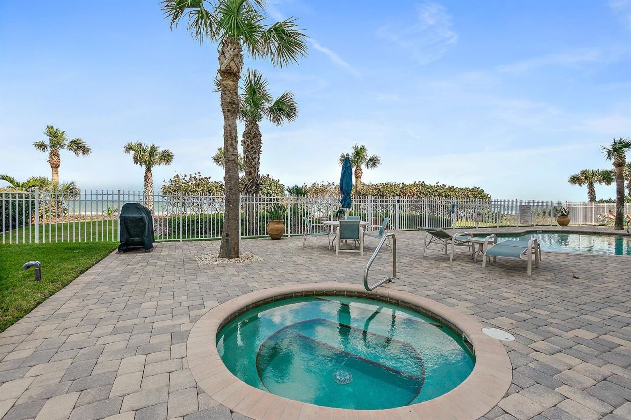 Photo 3 of 20: POOL