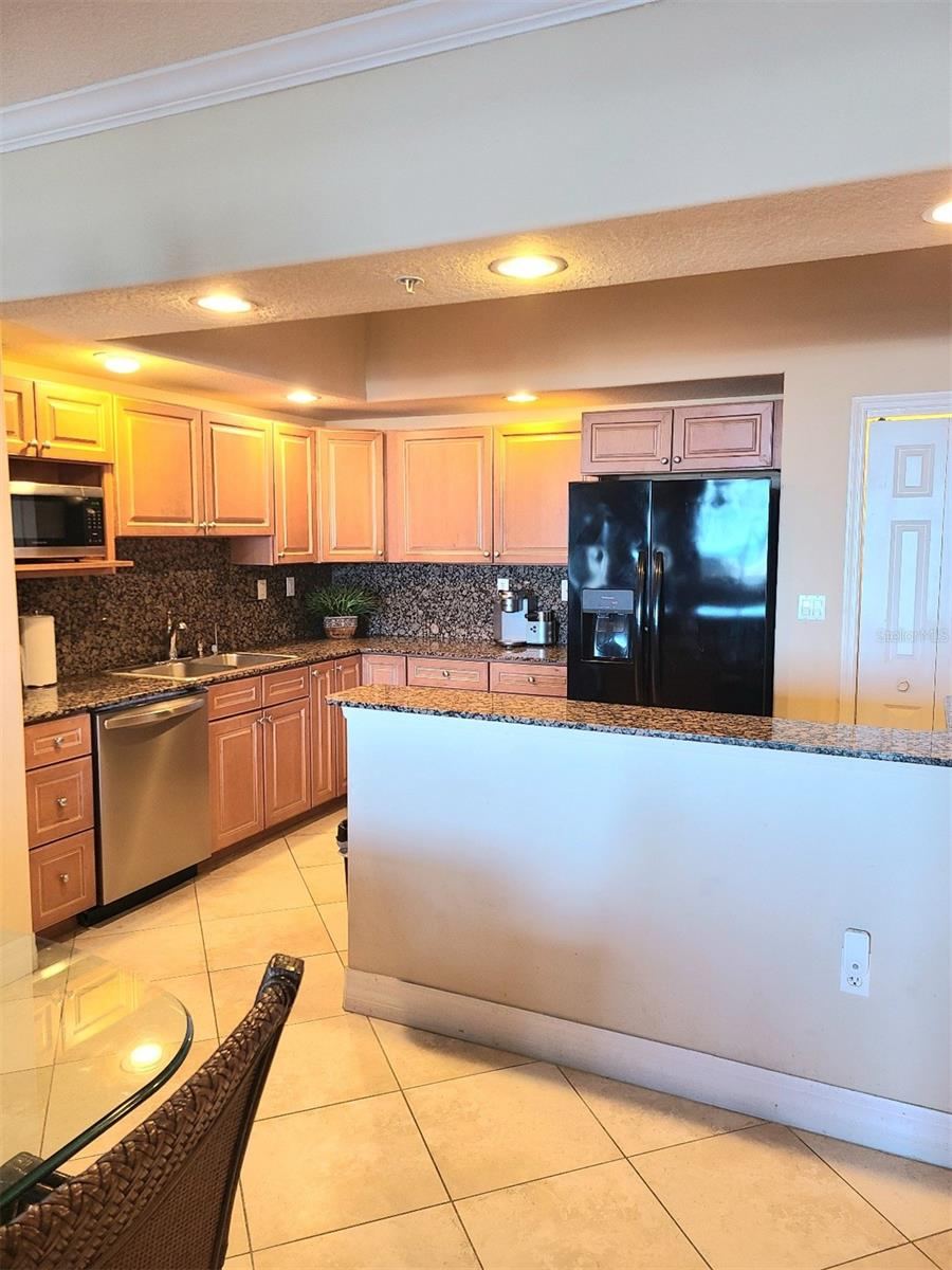 Photo 14 of 20: KITCHEN