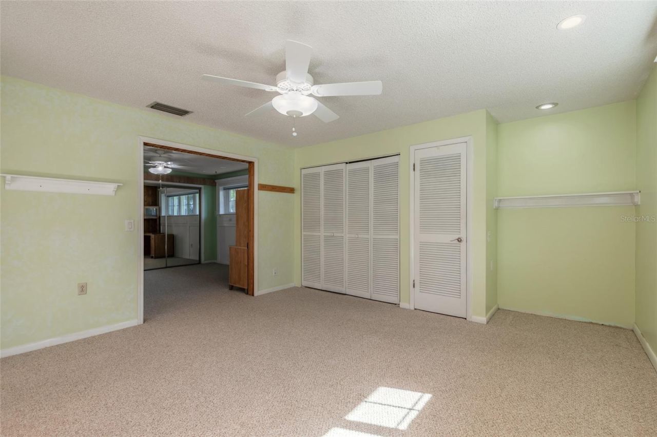 Photo 19 of 20: Primary Bedroom