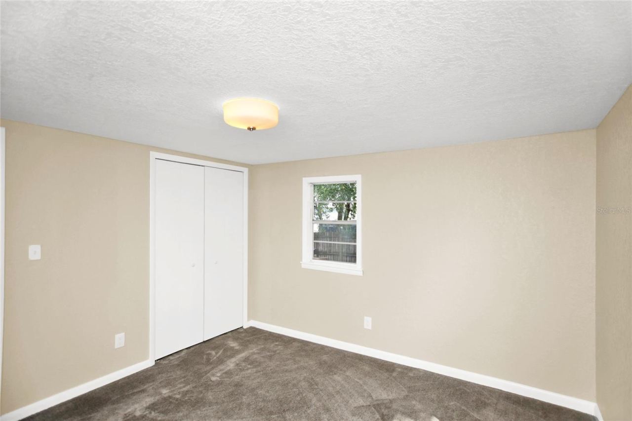 Photo 4 of 20