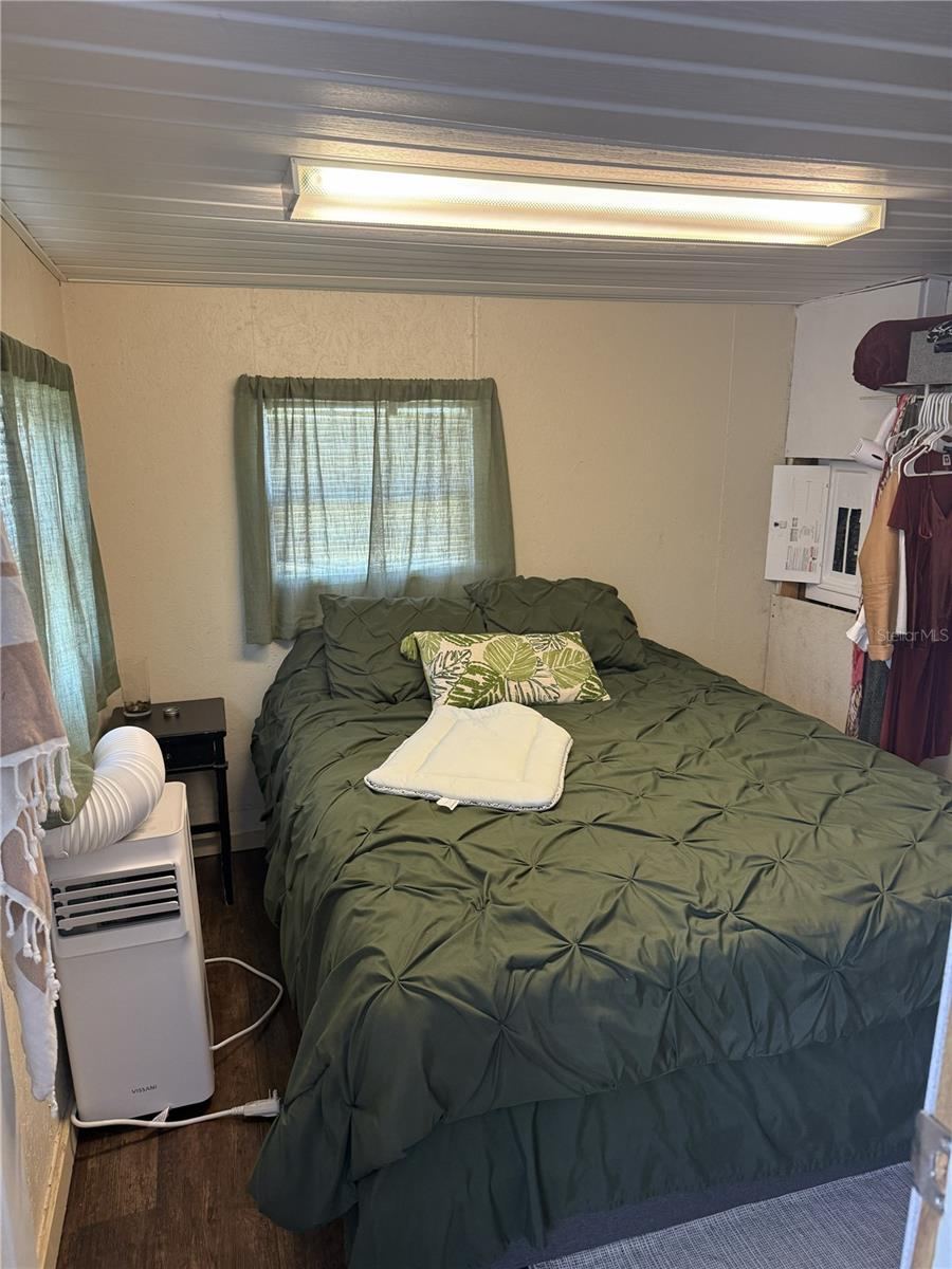 Photo 18 of 20