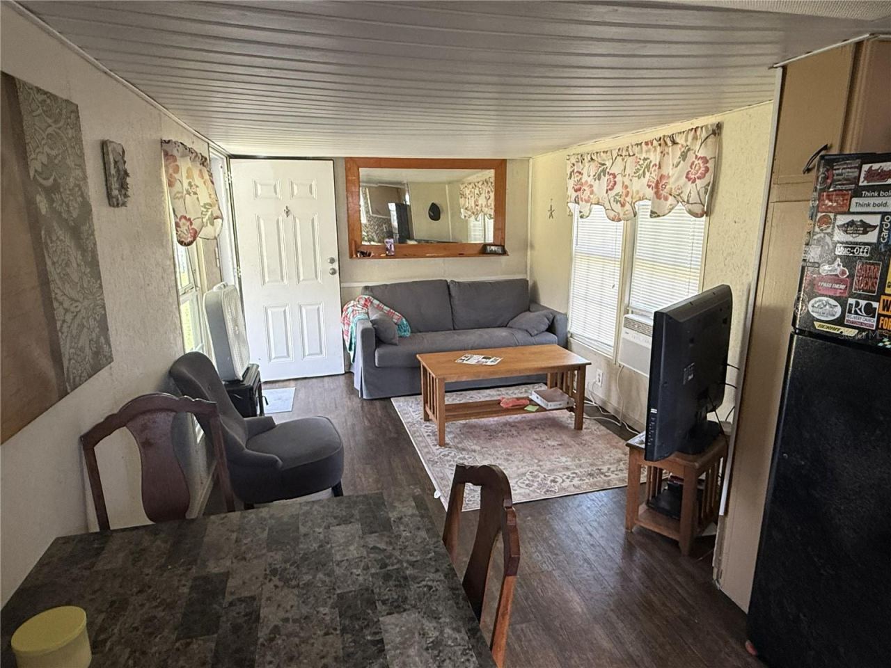 Photo 14 of 20