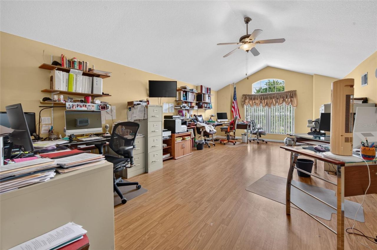 Photo 7 of 20