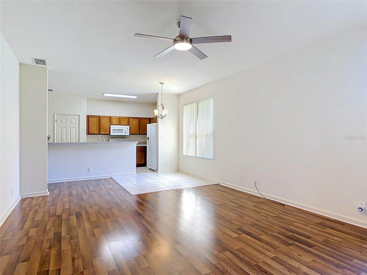 Photo 13 of 20: Family Room