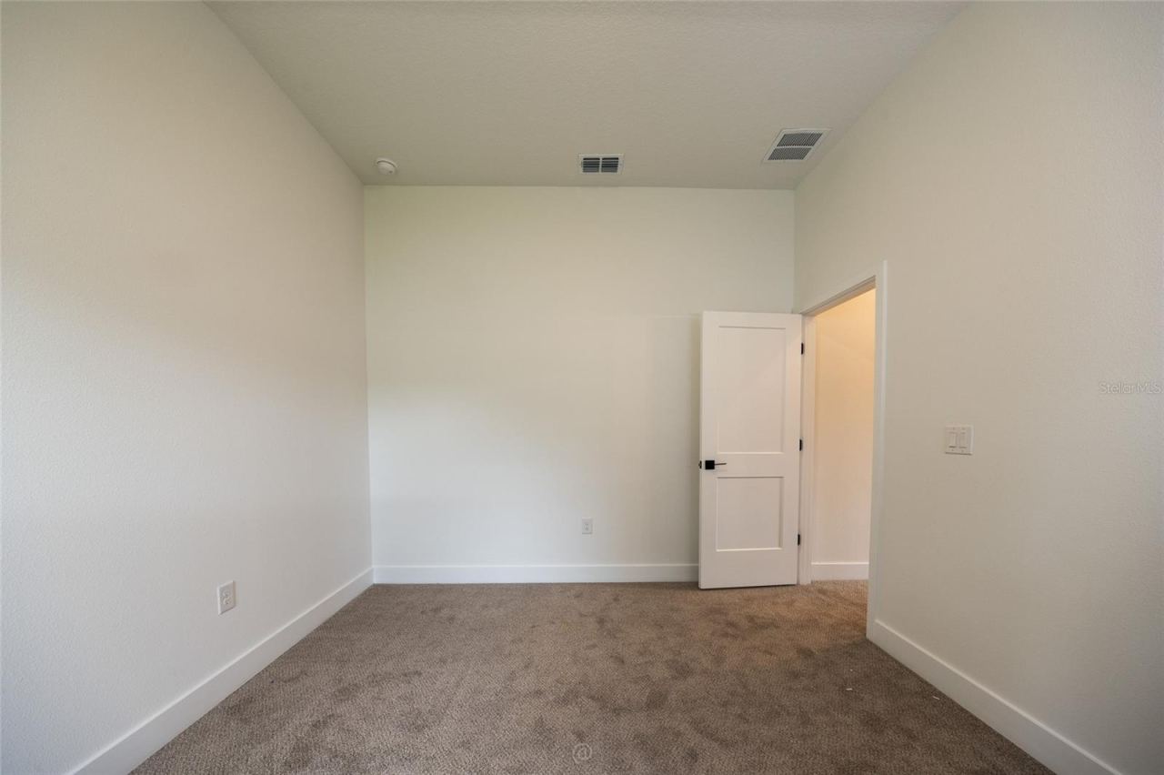 Photo 16 of 20
