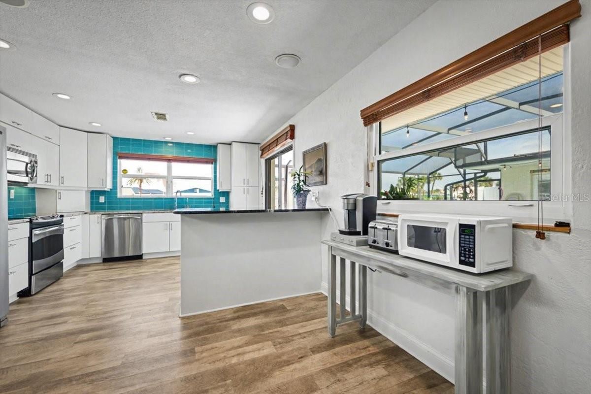 Photo 4 of 20: Kitchen