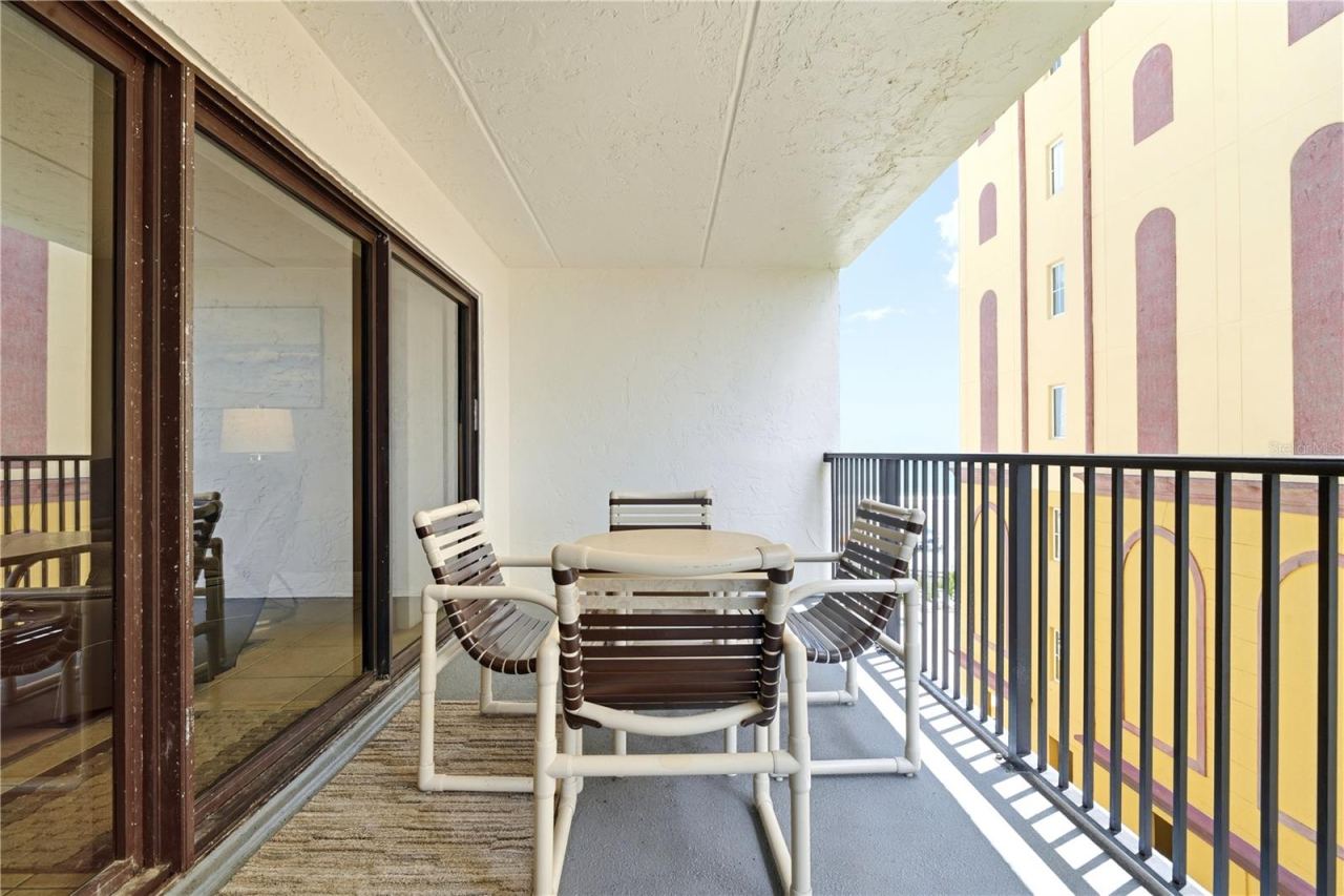 Photo 8 of 20: South balcony