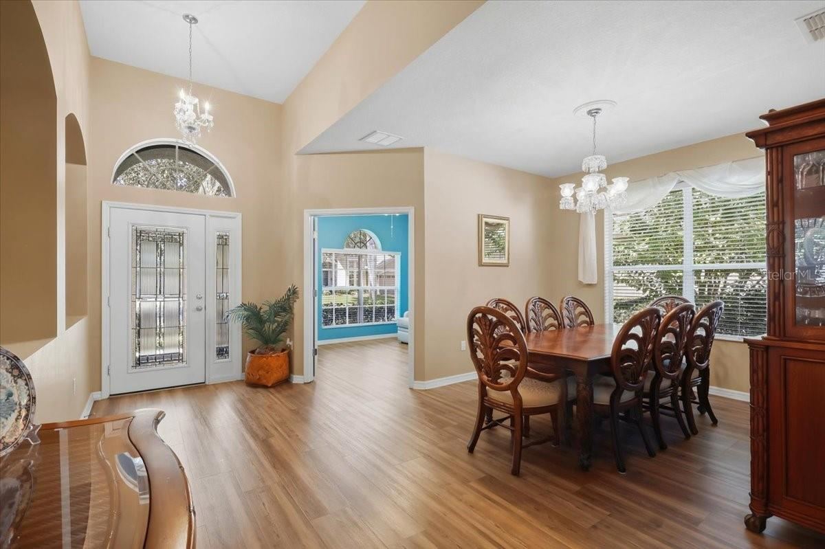 Photo 3 of 20: Foyer/Dining/Flex