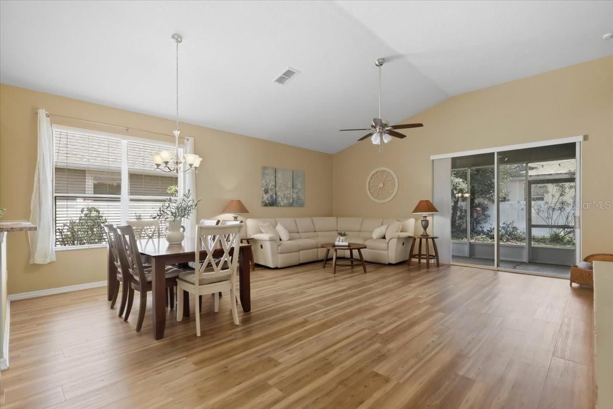 Photo 8 of 20: livingroom/2nd dining combo
