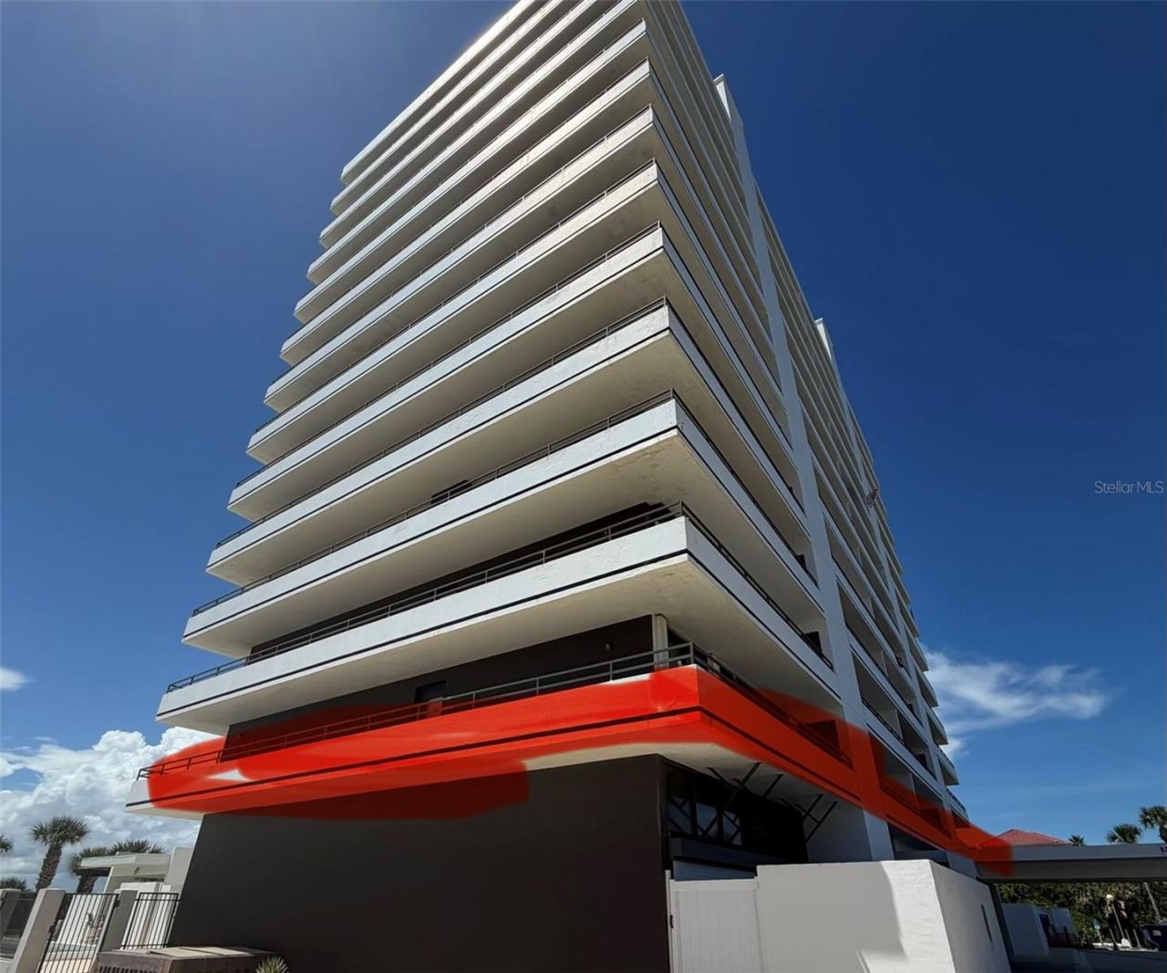 Photo 2 of 20: wraparound balcony