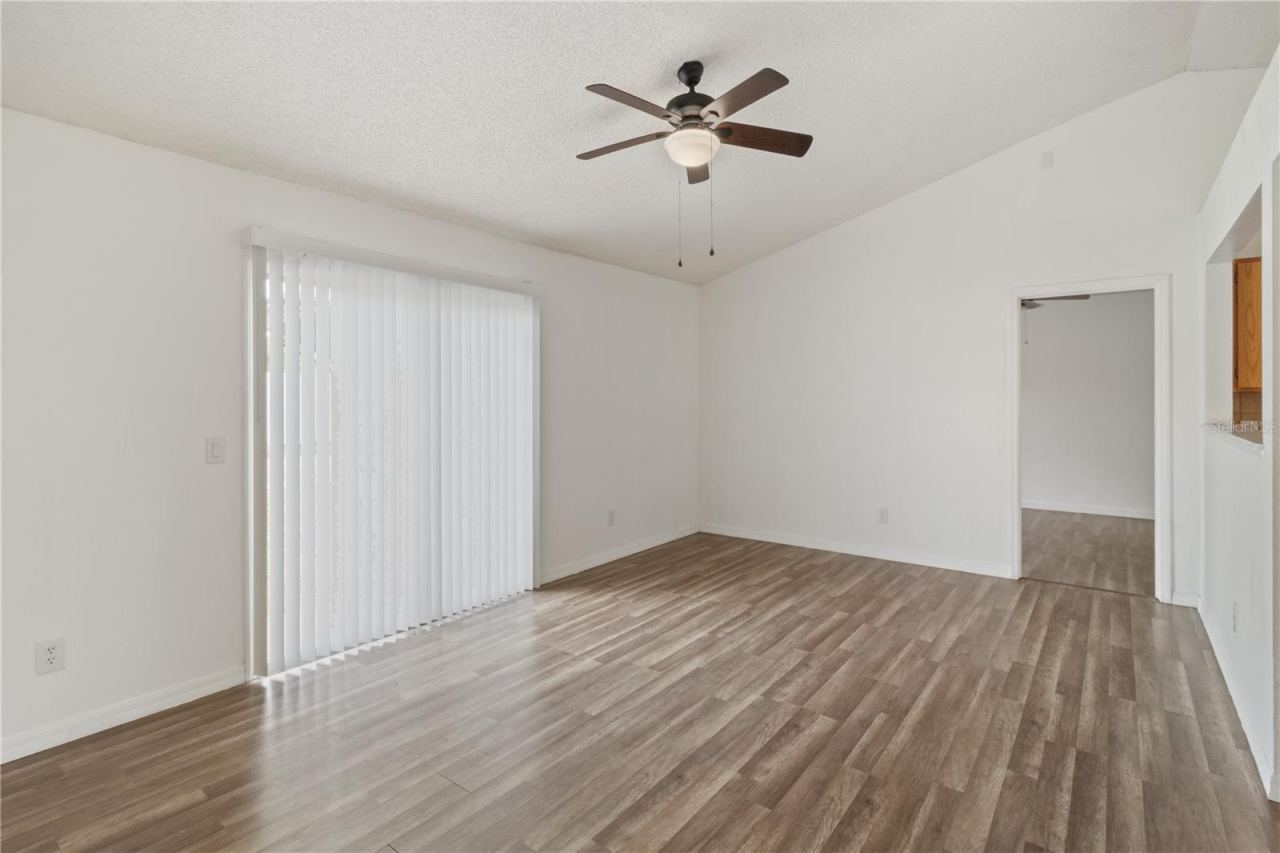 Photo 20 of 20: Family Room