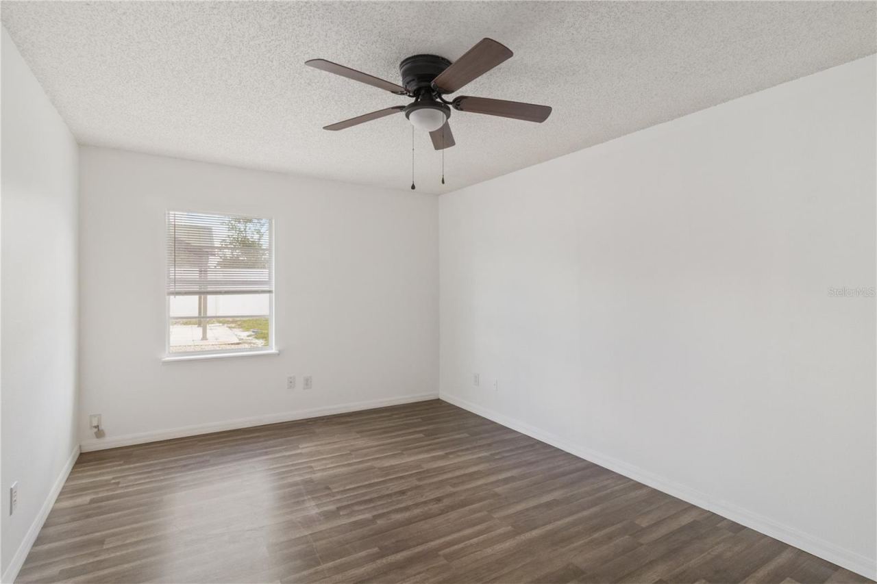 Photo 7 of 20: Primary Bedroom