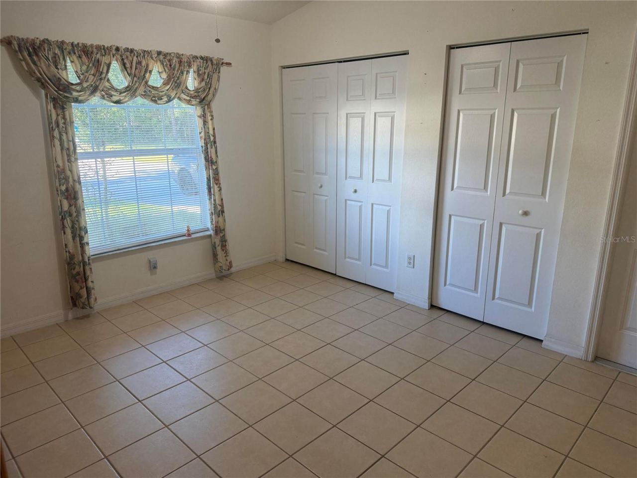 Photo 18 of 20